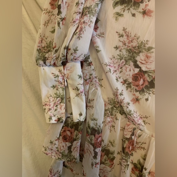 ✨💥⚡️ OF THE ESSENCE FLORAL CHIFFON BUTTON DOWN DRESS Size S NWOT - Picture 11 of 16